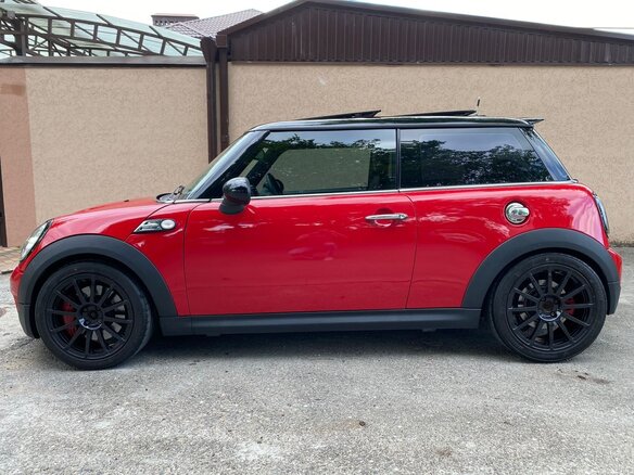 2008 Mini Hatch JCW II (R56), красный, 999999 рублей - вид 8