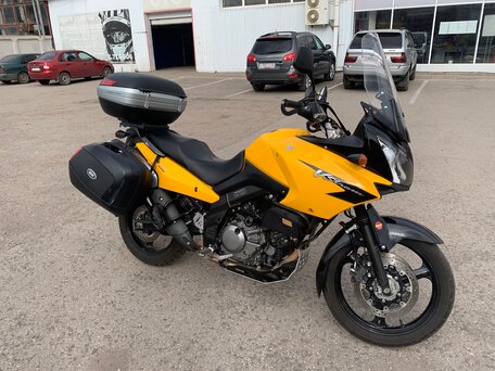 2008 Suzuki V-Strom DL 650, жёлтый, 650000 рублей, вид 1
