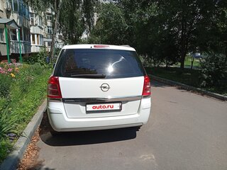 2012 Opel Zafira B Рестайлинг, белый, 725000 рублей, вид 2