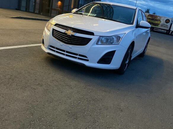 2013 Chevrolet Cruze I Рестайлинг, белый, 980000 рублей - вид 9