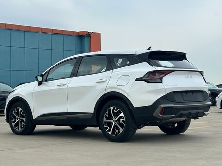 2025 Kia Sportage V, белый, 4134000 рублей, вид 3