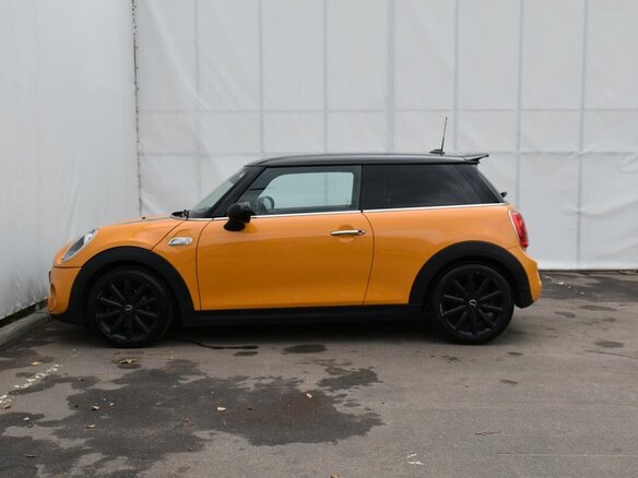 2014 Mini Hatch Cooper S III (F55/F56), жёлтый - вид 7