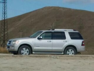 2006 Ford Explorer IV, серый, 1300000 рублей, вид 1