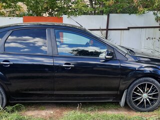 2009 Ford Focus II Рестайлинг, чёрный, 640000 рублей, вид 2