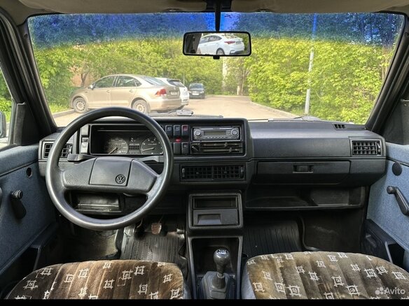 1988 Volkswagen Jetta KAT II, синий, 200000 рублей - вид 28