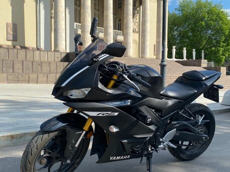 2019 Yamaha YZF-R3, чёрный, 470000 рублей, вид 4