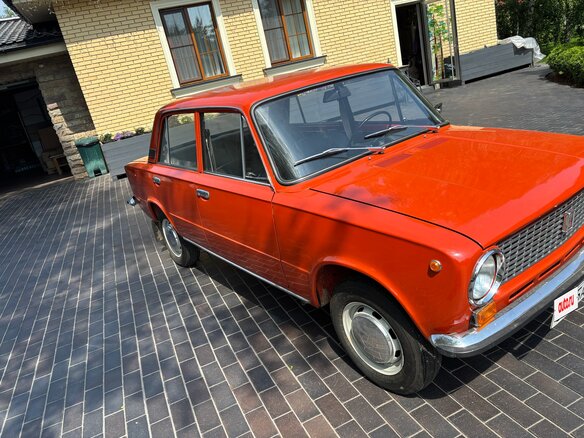 1982 Lada (ВАЗ) 2101, оранжевый, 1100000 рублей