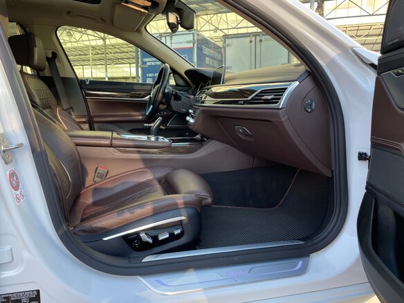 2015 BMW 7 серии 730Ld xDrive VI (G11/G12), белый - вид 13