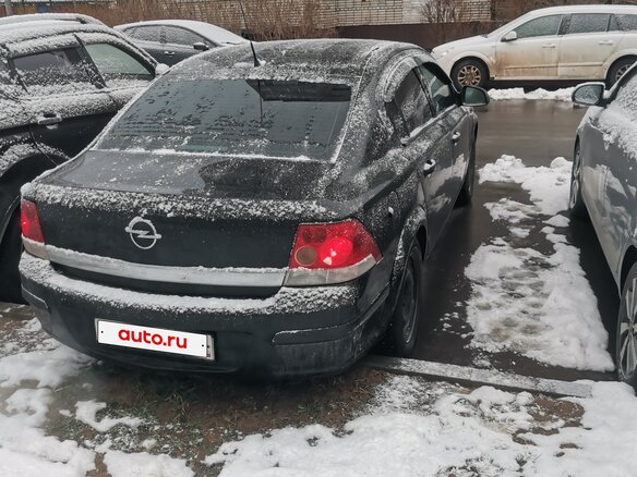 2011 Opel Astra H Рестайлинг, чёрный, 750000 рублей - вид 3