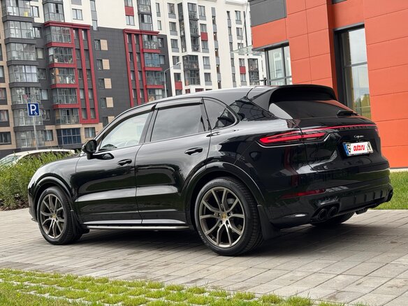 2020 Porsche Cayenne III, чёрный, 7500000 рублей - вид 5