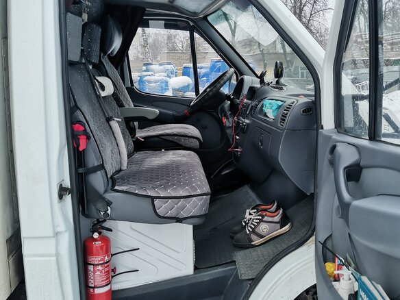 2000 Mercedes-Benz Sprinter, белый, 1150000 рублей - вид 16