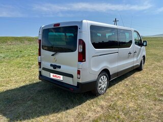 2017 Renault Trafic III, серебристый, 2250000 рублей, вид 5