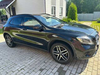 2019 Mercedes-Benz GLA 250 I (X156) Рестайлинг, чёрный, 3200000 рублей, вид 2