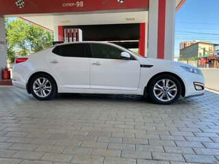 2013 Kia Optima III Рестайлинг, белый, 1300000 рублей, вид 3