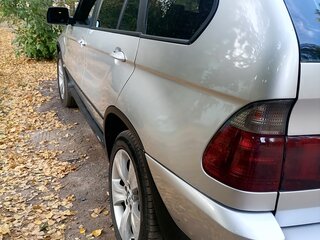 2001 BMW X5 4.4i I (E53), серебристый, 950000 рублей, вид 4
