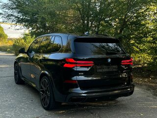 2018 BMW X5 M50d IV (G05/G18), чёрный, 7400000 рублей, вид 5