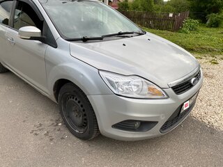 2008 Ford Focus II Рестайлинг, серебристый, 560000 рублей, вид 2