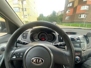 2010 Kia Cerato 4-speed II, пурпурный, 750000 рублей, вид 4