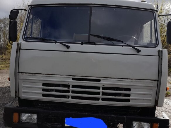 2004 КамАЗ 53215, белый, 2400000 рублей - вид 1