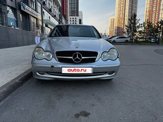 2002 Mercedes-Benz C-Класс 200 II (W203), серебристый, 390000 рублей, вид 1