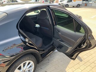 2021 Toyota Camry VIII (XV70) Рестайлинг, чёрный, 3280000 рублей, вид 3