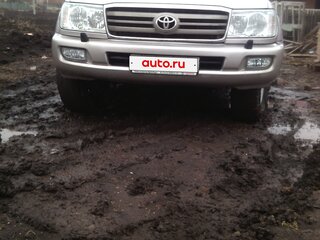 2004 Toyota Land Cruiser 105 100 Series Рестайлинг 1, серебристый, 2850000 рублей, вид 2