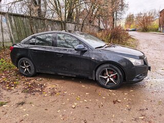 2011 Chevrolet Cruze I, чёрный, 700000 рублей, вид 2