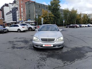 2002 Mercedes-Benz S-Класс 320 Long IV (W220), серебристый, 750000 рублей, вид 2