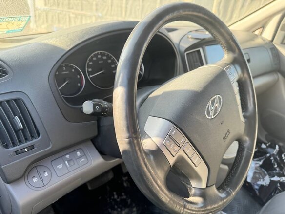 2018 Hyundai Grand Starex I Рестайлинг 2, белый, 3350000 рублей - вид 4