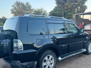 2007 Mitsubishi Pajero IV, чёрный, 1450000 рублей, вид 3