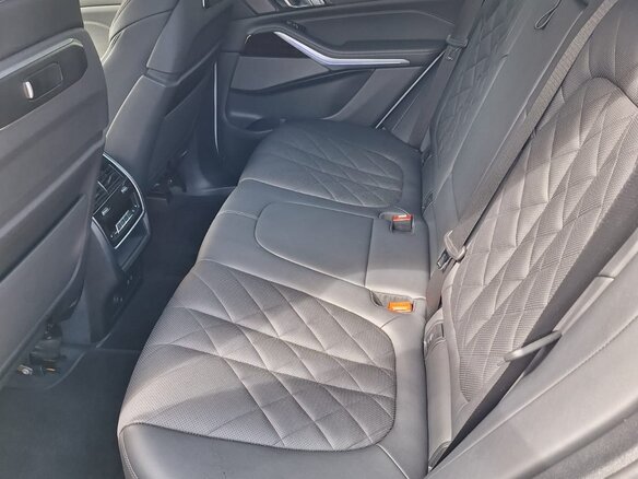 2023 BMW X5 40i IV (G05/G18) Рестайлинг, белый, 11490000 рублей - вид 13