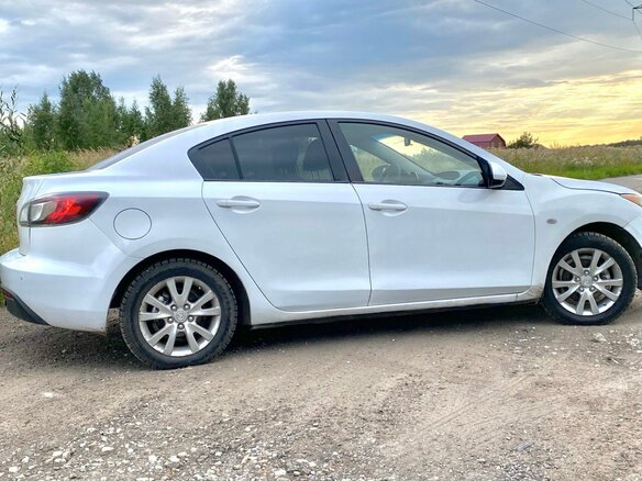 2010 Mazda 3 II (BL), белый, 500000 рублей - вид 4