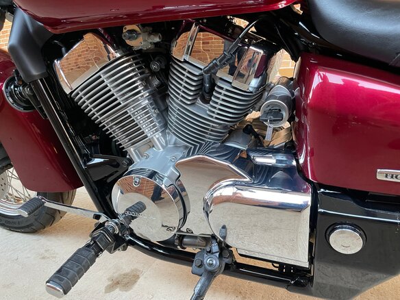2005 Honda Shadow 750, красный, 1500000 рублей - вид 10