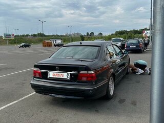 1998 BMW 5 серии 520i IV (E39), чёрный, 366000 рублей, вид 2