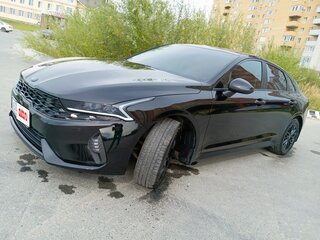 2021 Kia K5 III, чёрный, 3100000 рублей, вид 2
