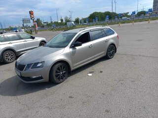 2017 Skoda Octavia III (A7), бежевый, 1650000 рублей, вид 2