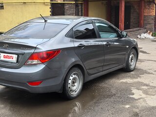 2013 Hyundai Solaris I, серый, 799000 рублей, вид 4