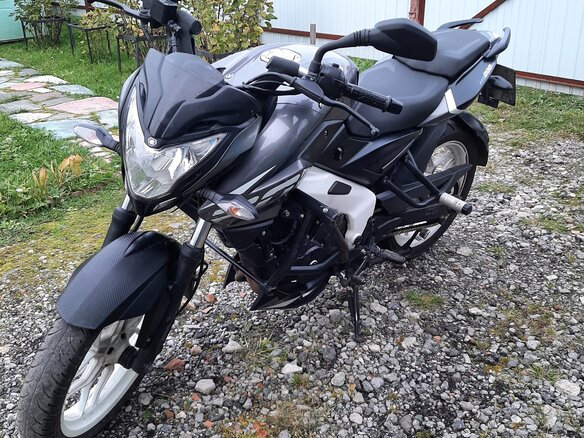 2021 Bajaj Pulsar NS 200, чёрный, 160000 рублей - вид 1