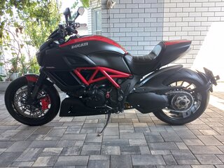 2015 Ducati Diavel Carbon, красный, 1150000 рублей, вид 3