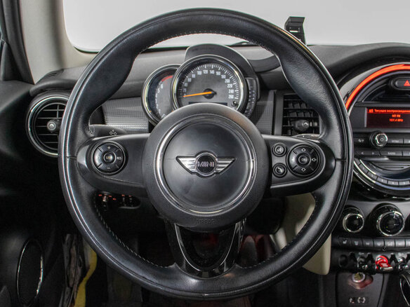 2014 Mini Hatch Cooper III (F55/F56), коричневый - вид 10