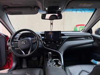 2021 Toyota Camry VIII (XV70) Рестайлинг, красный, 3150000 рублей, вид 4