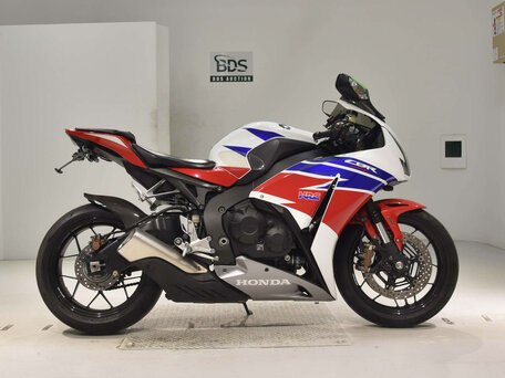2014 Honda CBR 1000 RR/RA Fireblade, чёрный, 963123 рублей, вид 1