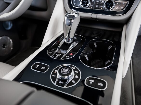 2022 Bentley Bentayga I Рестайлинг, синий, 24440868 рублей - вид 18