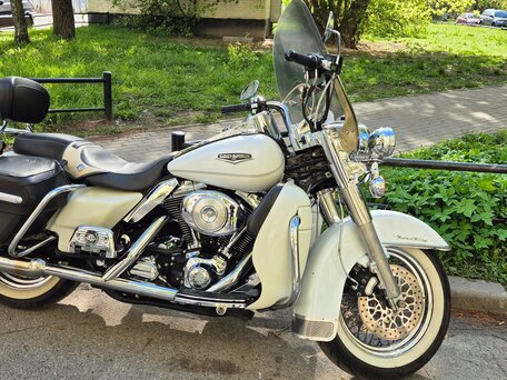 2004 Harley-Davidson Road King, белый, 886498 рублей, вид 5