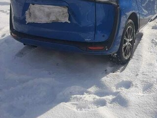 2016 Toyota Sienta II, синий, 1700000 рублей, вид 3