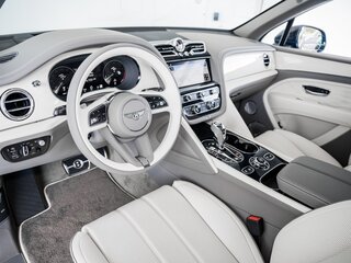 2022 Bentley Bentayga I Рестайлинг, синий, 24649846 рублей, вид 4