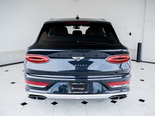 2022 Bentley Bentayga I Рестайлинг, синий, 24484207 рублей, вид 3