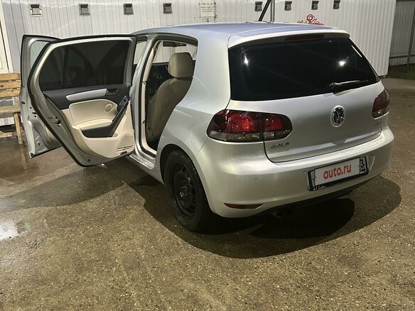 2010 Volkswagen Golf VI, серебристый, 1300000 рублей - вид 22