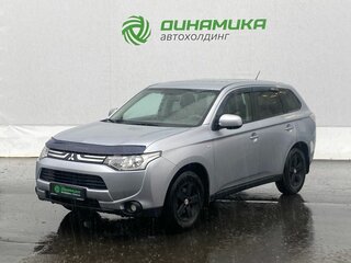 2013 Mitsubishi Outlander III, серебристый, 1140000 рублей, вид 1