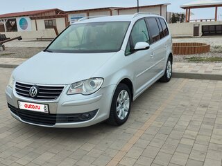 2009 Volkswagen Touran I Рестайлинг, серебристый, 820000 рублей, вид 1